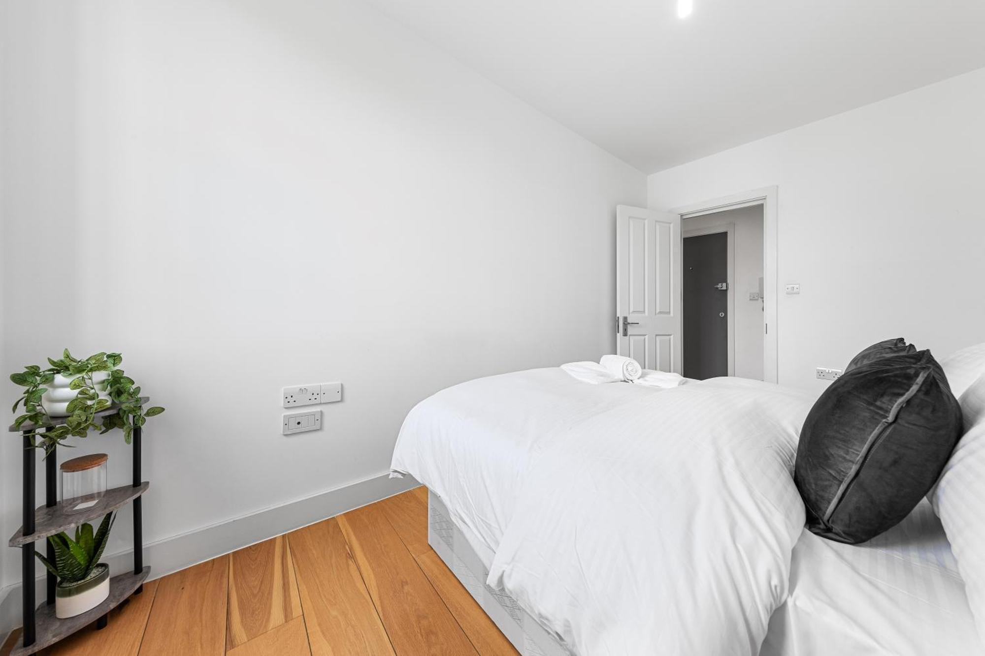 דירות לונדון Modern Flat In Stockwell, 10 Mins From Oxford Circus מראה חיצוני תמונה